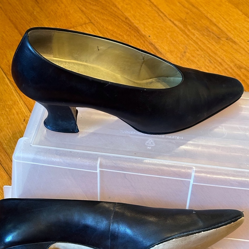 Navy Leather 3-in Heel Pump